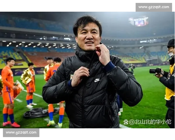 李霄鹏:低谷淬炼意志,中国足球需要 “不认输” 的脊梁 李霄鹏:低谷淬炼意志,中国足球需要 “不认输” 的脊梁